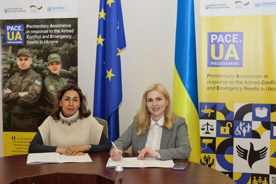 Picture: Ms. Olena Vysotska, Deputy Mnister of Justice of Ukraine, and Ms. Harsheth Virk, Head of Office UNODC in Ukraine.