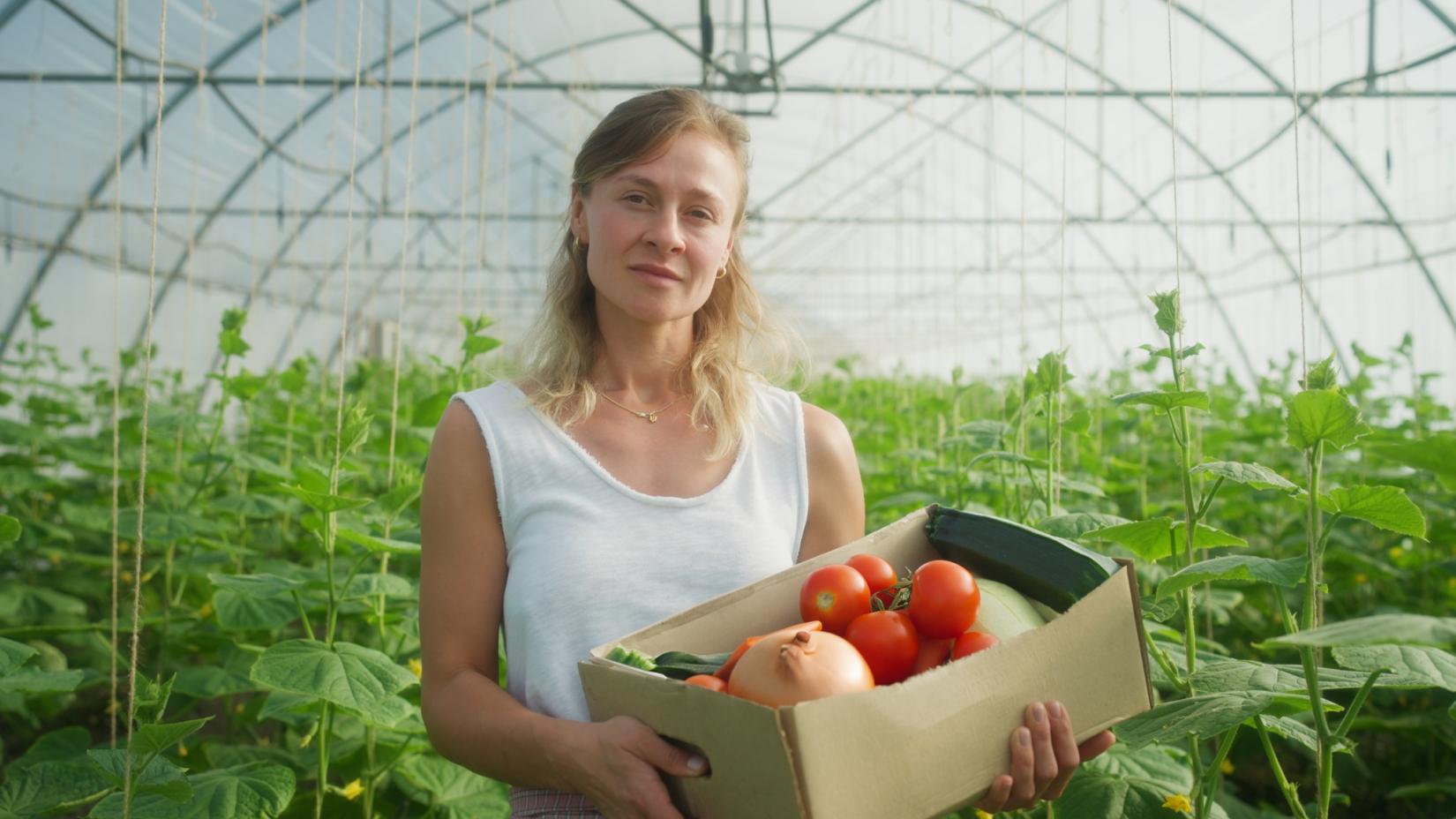 women with vegetables